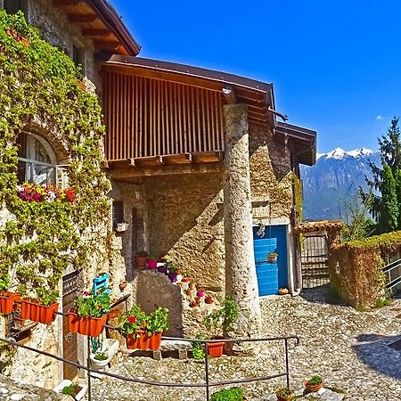 Ferienwohnung Rustico Colonna House By Gardadomusmea Vesio Exterior foto